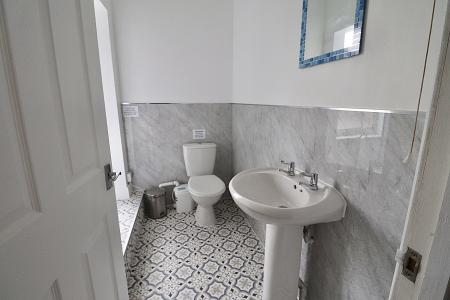 1 bedroom House share to let in Weedon Road, St James, Northampton, NN5