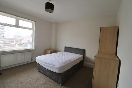 1 bedroom House share to let in Weedon Road, St James, Northampton, NN5