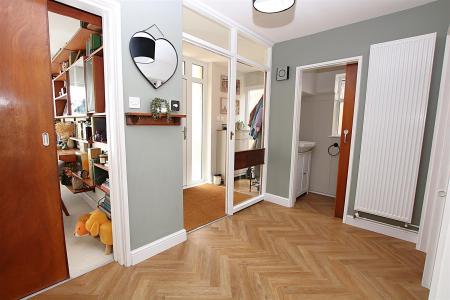 5 bedroom Detached house for sale in Booth Lane South, Northampton