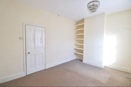 2 bedroom Terraced House to let in Spencer Street, St James, Northampton, NN5