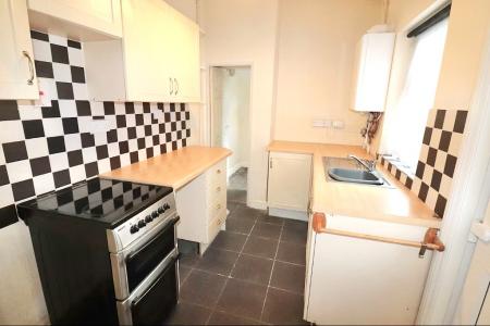 2 bedroom Terraced House to let in Spencer Street, St James, Northampton, NN5