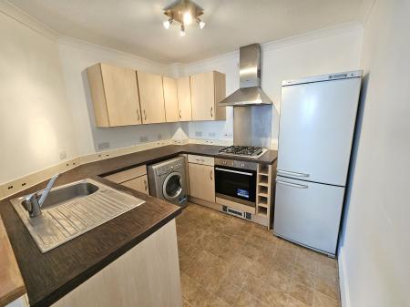 1 bedroom Flat to let in Lion Court, Southbridge, Northampton, NN4