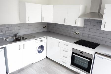 1 bedroom Studio flat to let in ABINGTON PARK, All Inclusive.