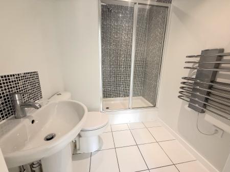 2 bedroom Flat to let in ALPHA HOUSE - 2 BED