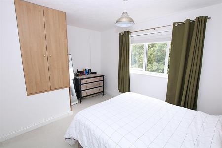 2 bedroom Terraced House for sale in Shard Close, East Hunsbury