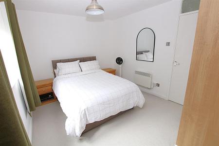 2 bedroom Terraced House for sale in Shard Close, East Hunsbury