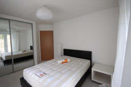 2 bedroom Flat to let in Henry Bird Way, Southbridge, Northampton, NN4