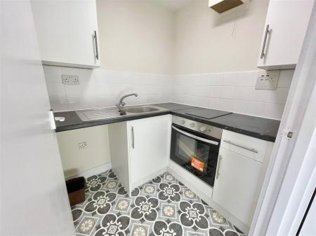 1 bedroom Studio flat for sale in INVESTMENT STUDIO - 8%+ YIELD