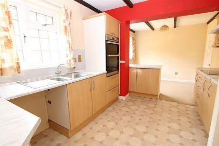4 bedroom Detached house for sale in Ravens Croft, East Hunsbury