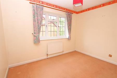 4 bedroom Detached house for sale in Ravens Croft, East Hunsbury