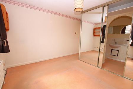 4 bedroom Detached house for sale in Ravens Croft, East Hunsbury