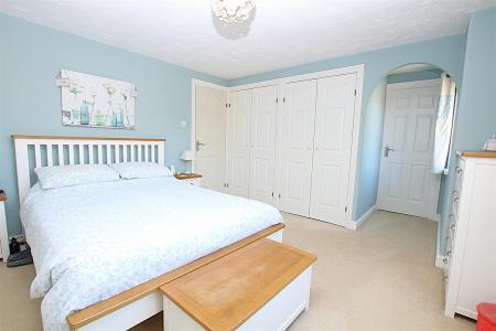 4 bedroom Detached house for sale in Battalion Drive, Wootton