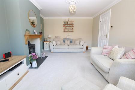 4 bedroom Detached house for sale in Battalion Drive, Wootton
