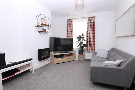 3 bedroom Terraced House for sale in Thirlestane Road, Far Cotton