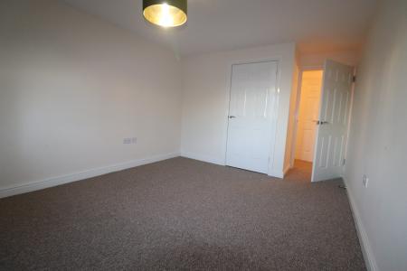 1 bedroom Flat to let in Blisworth Close, Hunsbury Hill, Northampton, NN4