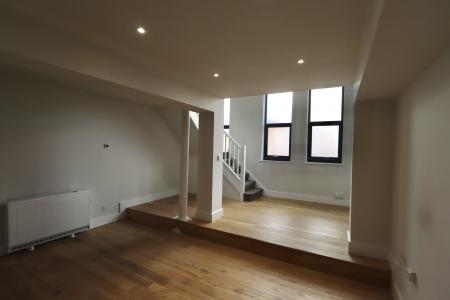 2 bedroom Flat to let in Artizan Road, Abington, Northampton, NN1