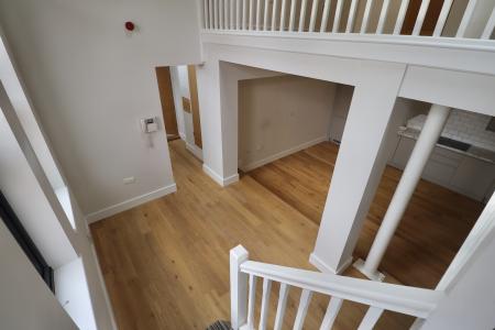 2 bedroom Flat to let in Artizan Road, Abington, Northampton, NN1