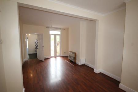 3 bedroom Terraced House for sale in Ivy Road, Abington