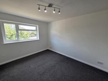 1 bedroom Flat to let in Newton Road, Duston, Northampton, NN5