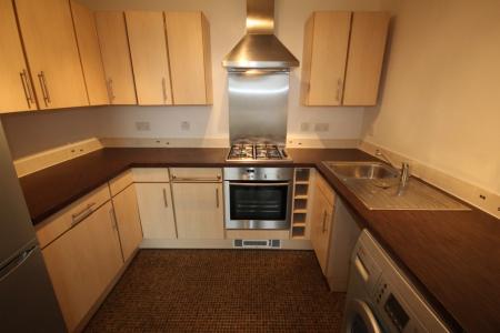 2 bedroom Flat to let in Lion Court, Southbridge, Northampton, NN4