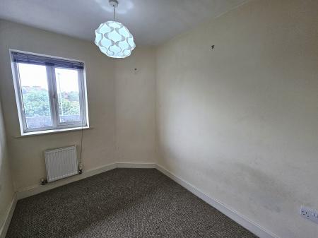 2 bedroom Flat to let in Main Road, Far Cotton, Northampton, NN4
