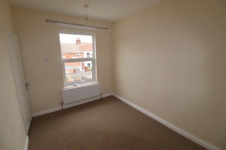 2 bedroom Terraced House to let in Northcote Street, Semilong, Northampton, NN2