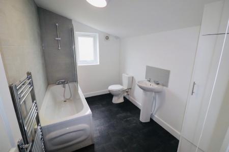 2 bedroom Terraced House to let in Northcote Street, Semilong, Northampton, NN2