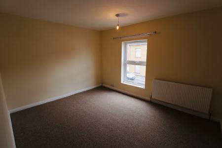 2 bedroom Terraced House to let in Northcote Street, Semilong, Northampton, NN2