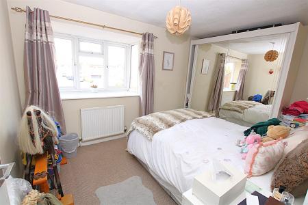 2 bedroom Semi-detached house for sale in Fleetwind Drive, East Hunsbury