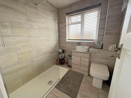 2 bedroom Semi-detached house for sale in Summit Rise, East Hunsbury