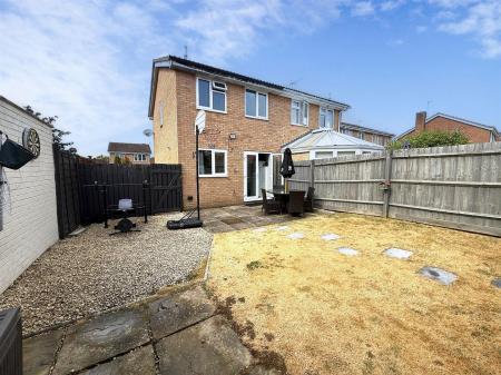 2 bedroom Semi-detached house for sale in Summit Rise, East Hunsbury