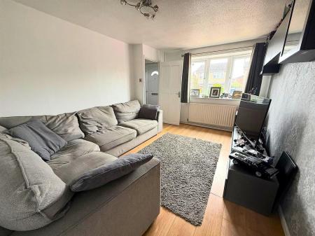 2 bedroom Semi-detached house for sale in Summit Rise, East Hunsbury