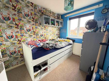 2 bedroom Semi-detached house for sale in Summit Rise, East Hunsbury