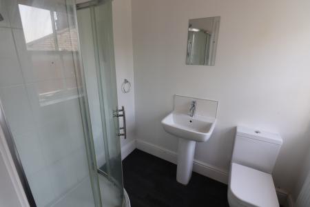 1 bedroom Flat to let in Derngate, Northampton, NN1