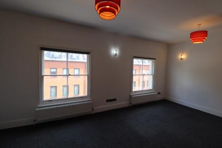 1 bedroom Flat to let in Derngate, Northampton, NN1
