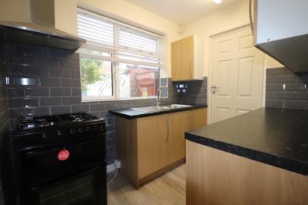3 bedroom Semi-detached house to let in Chalcombe Avenue, Kingsthorpe, Northampton, NN2