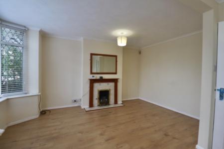 3 bedroom Semi-detached house to let in Chalcombe Avenue, Kingsthorpe, Northampton, NN2