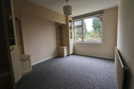 3 bedroom Semi-detached house to let in Chalcombe Avenue, Kingsthorpe, Northampton, NN2