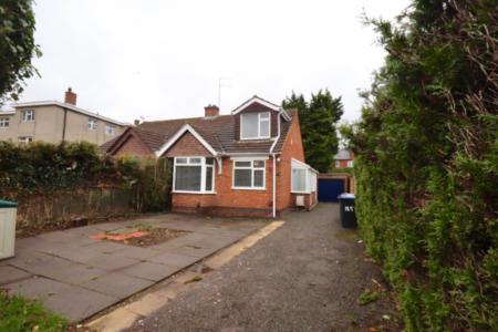 3 bedroom Semi-detached house to let in Chalcombe Avenue, Kingsthorpe, Northampton, NN2