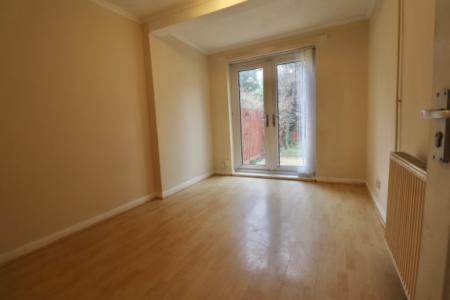 3 bedroom Semi-detached house to let in Chalcombe Avenue, Kingsthorpe, Northampton, NN2