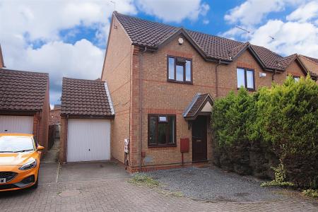 Granary Court, East Hunsbury