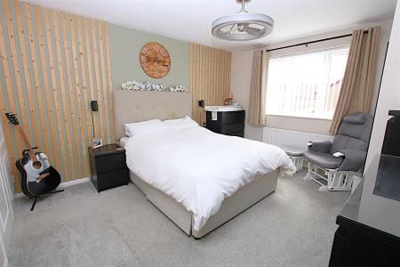 4 bedroom Detached house for sale in Crownsmead, West Hunsbury