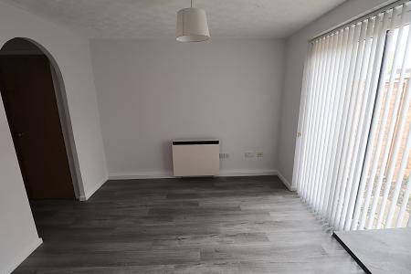 1 bedroom Flat to let in Woodpecker Way, East Hunsbury, Northampton, NN4