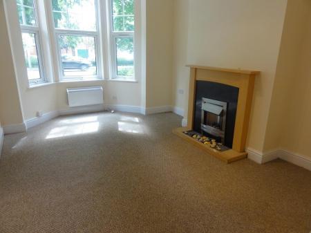 4 bedroom End of terrace house for sale in 4x TENANTED FLATS PLUS FREEHOLD