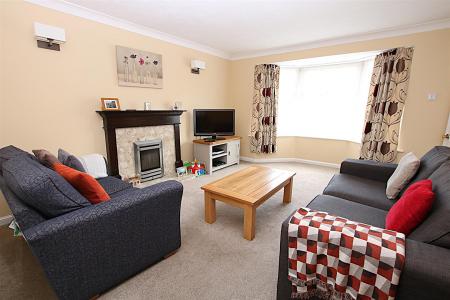 4 bedroom Detached house for sale in Fennel Court, East Hunsbury