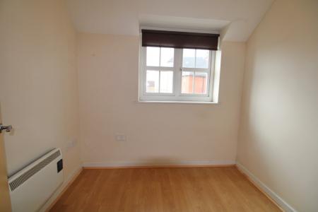 2 bedroom Flat to let in St Andrews Street, Northampton, NN1