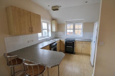 2 bedroom Flat to let in St Andrews Street, Northampton, NN1