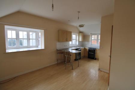 2 bedroom Flat to let in St Andrews Street, Northampton, NN1
