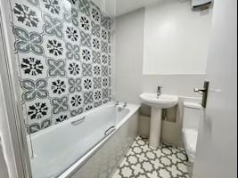 1 bedroom Flat for sale in Pyramid Close, Northampton
