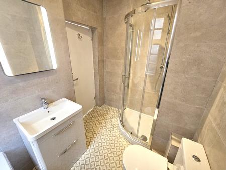 2 bedroom Flat to let in Clare Street, Northampton, NN1